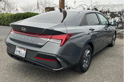 2025 Hyundai ELANTRA HEV Blue