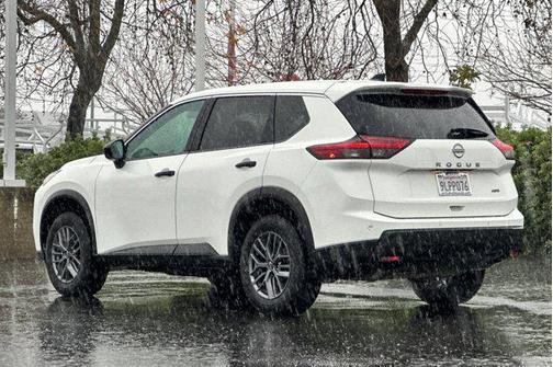 2024 Nissan Rogue S