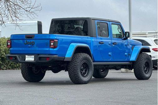 2026 Jeep Gladiator Willys 4x4