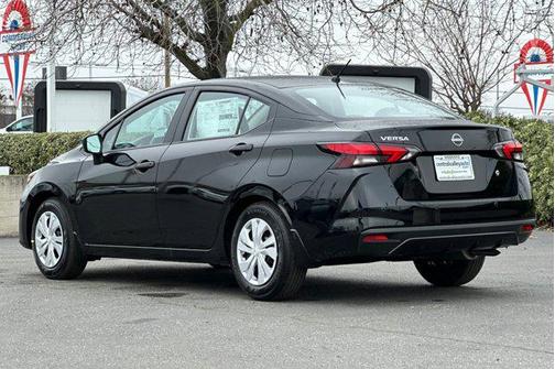 2025 Nissan Versa 1.6 S