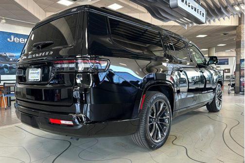 2025 Jeep Grand Wagoneer L Obsidian 4x4