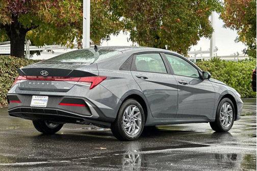 2026 Hyundai ELANTRA HEV Blue