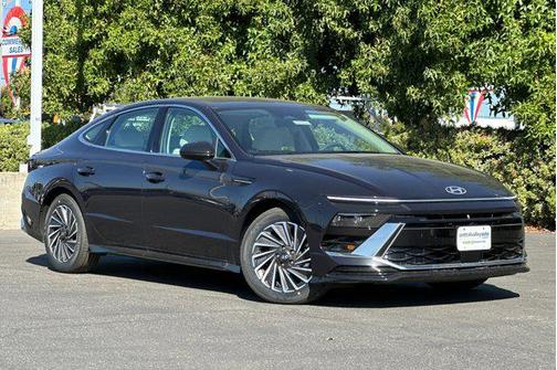 2025 Hyundai SONATA Hybrid SE