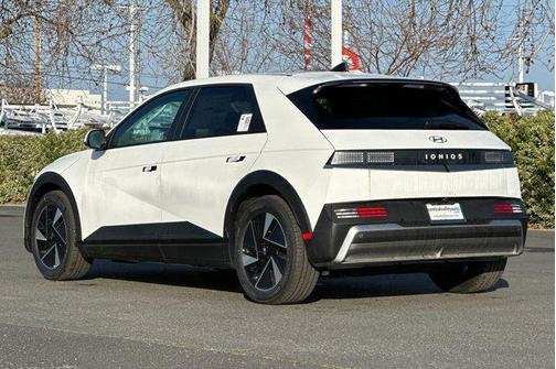 2026 Hyundai IONIQ 5 SE
