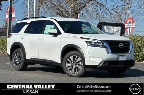 2025 Nissan Pathfinder SV FWD