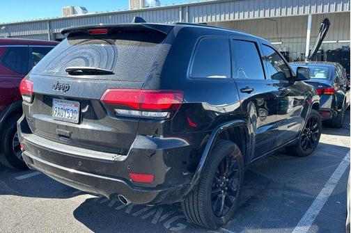 2021 Jeep Grand Cherokee Laredo