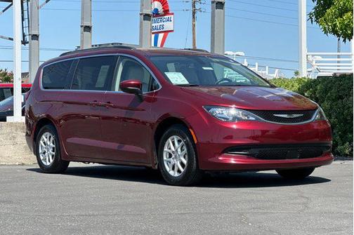 2021 Chrysler Voyager LXI