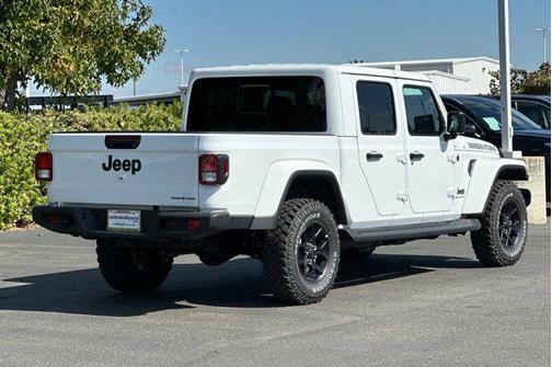 2025 Jeep Gladiator High Tide