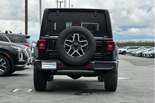 2026 Jeep Wrangler 4-Door Sahara 4x4