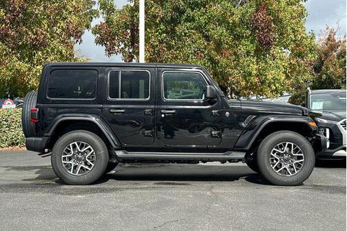 2026 Jeep Wrangler 4-Door Sahara 4x4