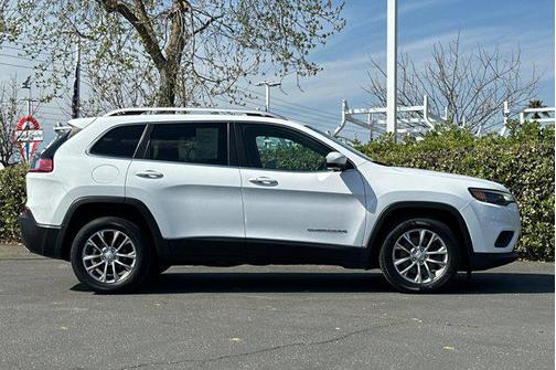 2021 Jeep Cherokee Latitude Lux