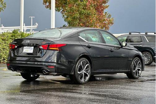 2025 Nissan Altima SR FWD