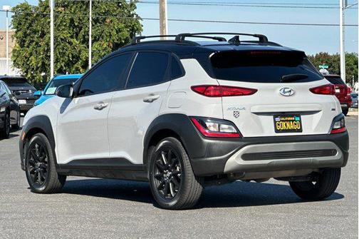 Cyber Silver w/Black Roof 2023 Hyundai KONA SEL