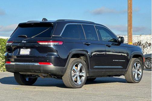 2022 Jeep Grand Cherokee 4xe Base