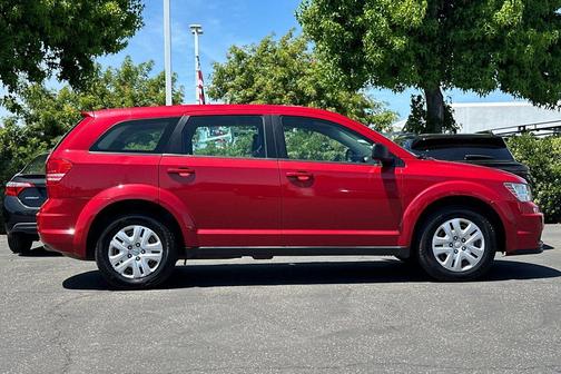Redline 2 Coat Pearl 2015 Dodge Journey American Value Pkg