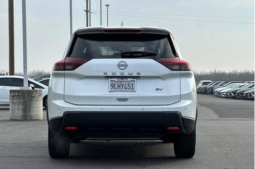 2024 Nissan Rogue SV