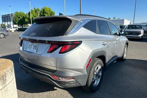 Shimmering Silver 2024 Hyundai TUCSON SEL