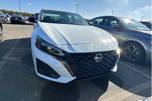2023 Nissan Altima SR FWD