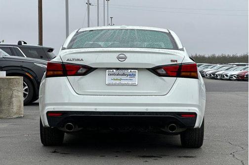 2023 Nissan Altima SR FWD