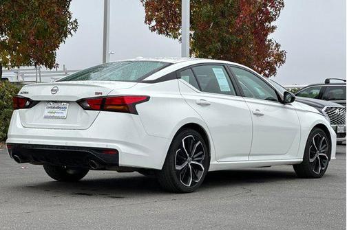 2023 Nissan Altima SR FWD