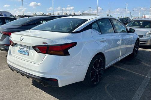 2023 Nissan Altima SR FWD