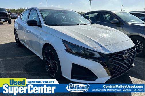 2023 Nissan Altima SR FWD