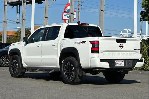 2023 Nissan Frontier PRO-4X
