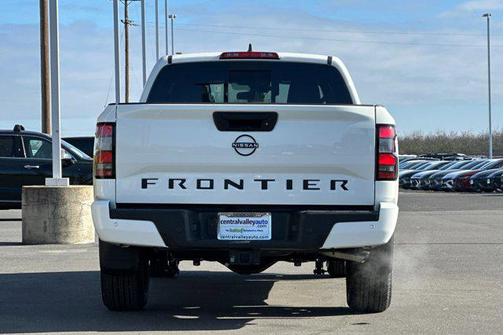 2026 Nissan Frontier SV