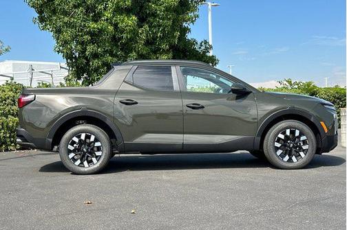 2025 Hyundai SANTA CRUZ SEL Activity