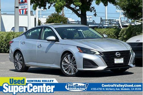 Brilliant Silver Metallic 2023 Nissan Altima 2.5 SL