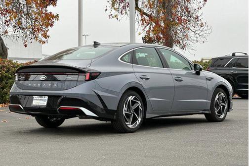2026 Hyundai SONATA SEL