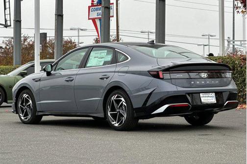 2026 Hyundai SONATA SEL