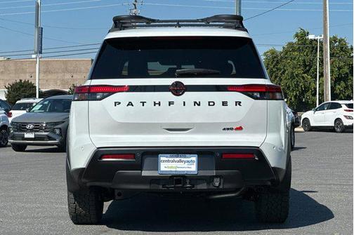Everest White Pearl Tricoat 2026 Nissan Pathfinder Rock Creek