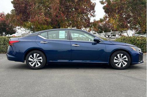2023 Nissan Altima S FWD