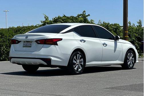 2022 Nissan Altima S FWD