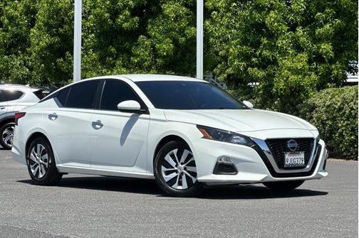 2022 Nissan Altima S FWD