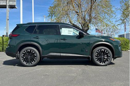 2026 Nissan Rogue Dark Armor