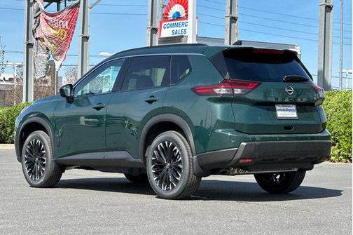 2026 Nissan Rogue Dark Armor