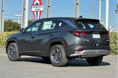 2026 Hyundai TUCSON Hybrid Blue SE