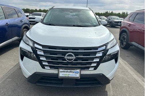 Everest White Pearl 2024 Nissan Rogue SV
