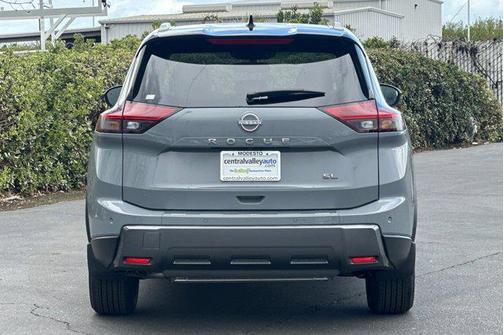 2025 Nissan Rogue SL