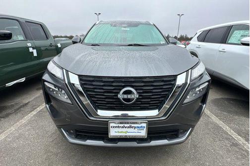 2022 Nissan Rogue SL