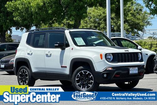 Alpine White Clearcoat 2023 Jeep Renegade Trailhawk