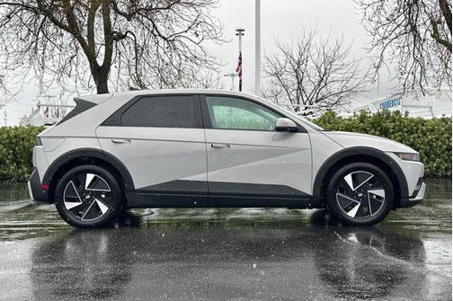 2026 Hyundai IONIQ 5 SE