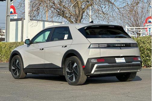 2026 Hyundai IONIQ 5 SE