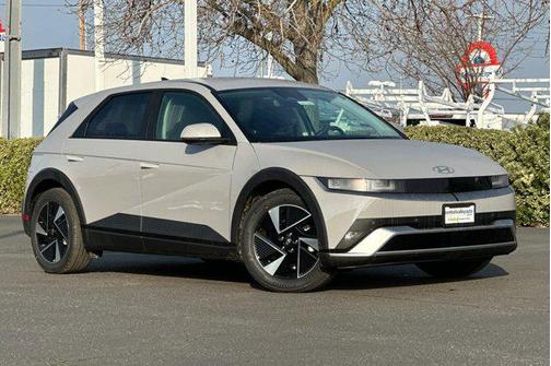 2026 Hyundai IONIQ 5 SE