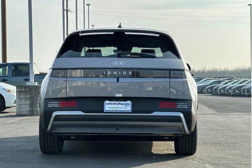 2026 Hyundai IONIQ 5 SE