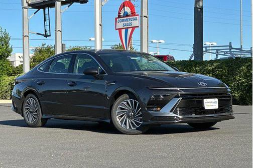 Portofino Gray 2026 Hyundai SONATA Hybrid SE