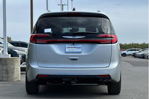 2026 Chrysler Pacifica L