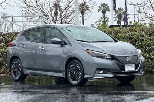 2025 Nissan Leaf SV PLUS